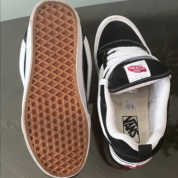 Vans Knu-Skool Black True White Sneakers VN0009QC6BT1 - Picture 6 of 10